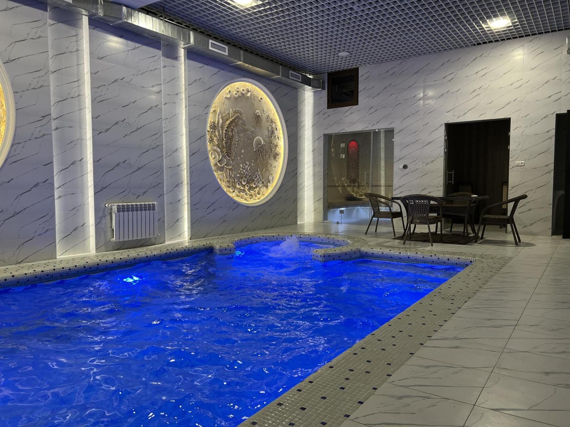 Grand Karavan Hotel Tasjkent Exteriör bild